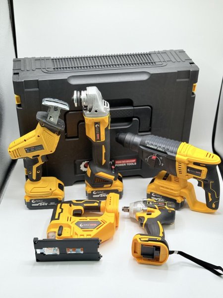 طقم 5 قطع 3 بطاريات وشاحن مجوز  <br> <span class='text-color-warm'>سيتوفر قريباً</span>